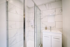 Apartment, 1 Bedroom | Bathroom - Sun St Apartment 2 (Lancaster)