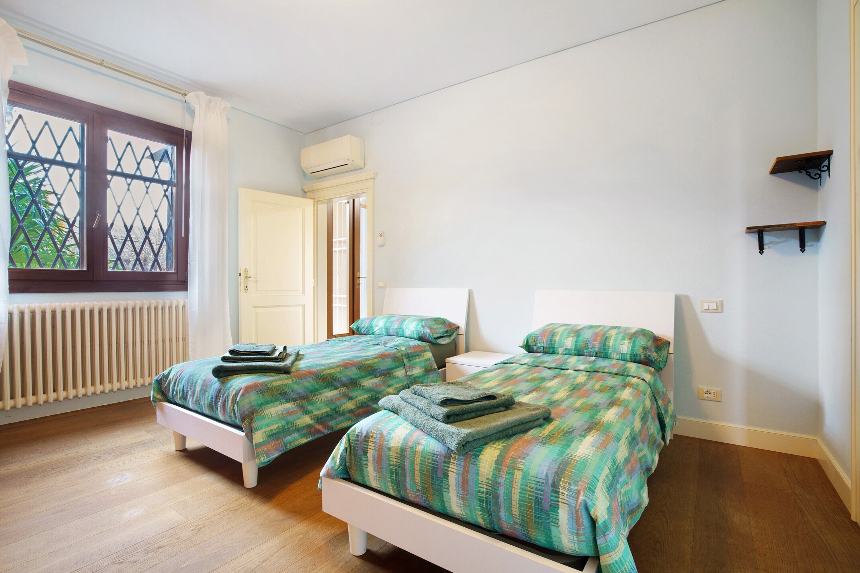 Ferro/asse da stiro, Wi-Fi, lenzuola