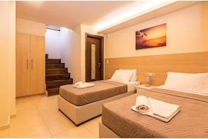 Bügeleisen/Bügelbrett, WLAN, Bettwäsche