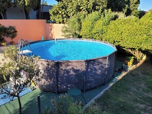 Pool - Villa meublée de Tourisme *** for 2 pers. Quiet area with trees, Swimming pool, Pk. (Graveson)