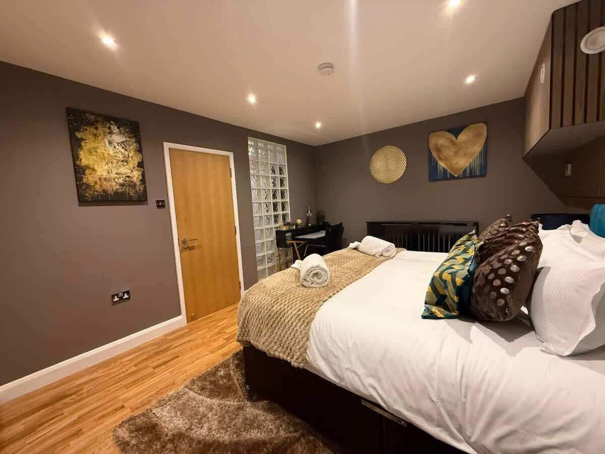 1 Schlafzimmer, Bügeleisen/Bügelbrett, Reisekinderbett, kostenloses WLAN
