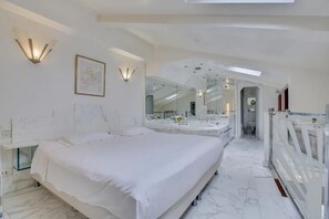 In-room safe, desk, iron/ironing board, travel cot - A 135m² Rare Super Luxury Gem Near Louvre – Private 35m² Terrace (Paris)