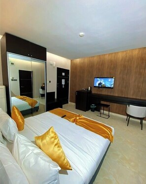 Luxury Apartment, Balcony, City View | Desk, laptop workspace, blackout drapes, soundproofing - Bejs Luxury Apartment (Abuja)