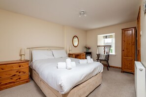 Iron/ironing board, free WiFi, bed sheets - Mariners Cottage | Elie (Elie)