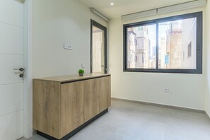 Hallway - Achrafieh Gate - Modern 3-BR Apartments (Beirut)