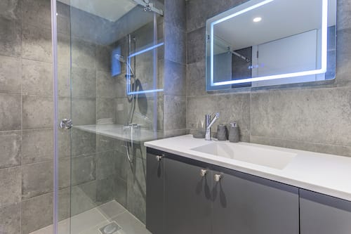 202 | Bathroom