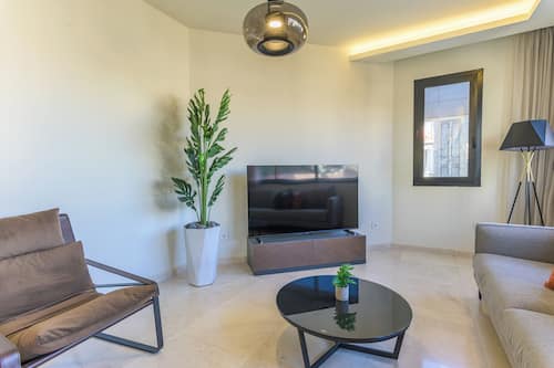 202 | Living room