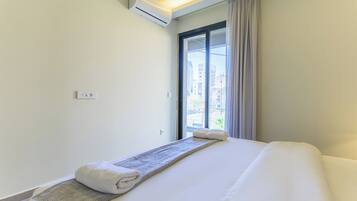 Egyptian cotton sheets, premium bedding, individually decorated