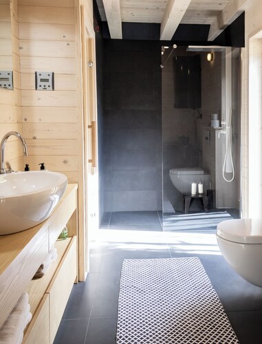 Chalet Aurora - a private nature retreat with sauna