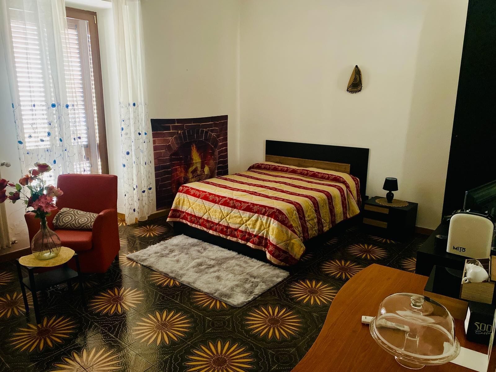 책상, 노트북 작업 공간