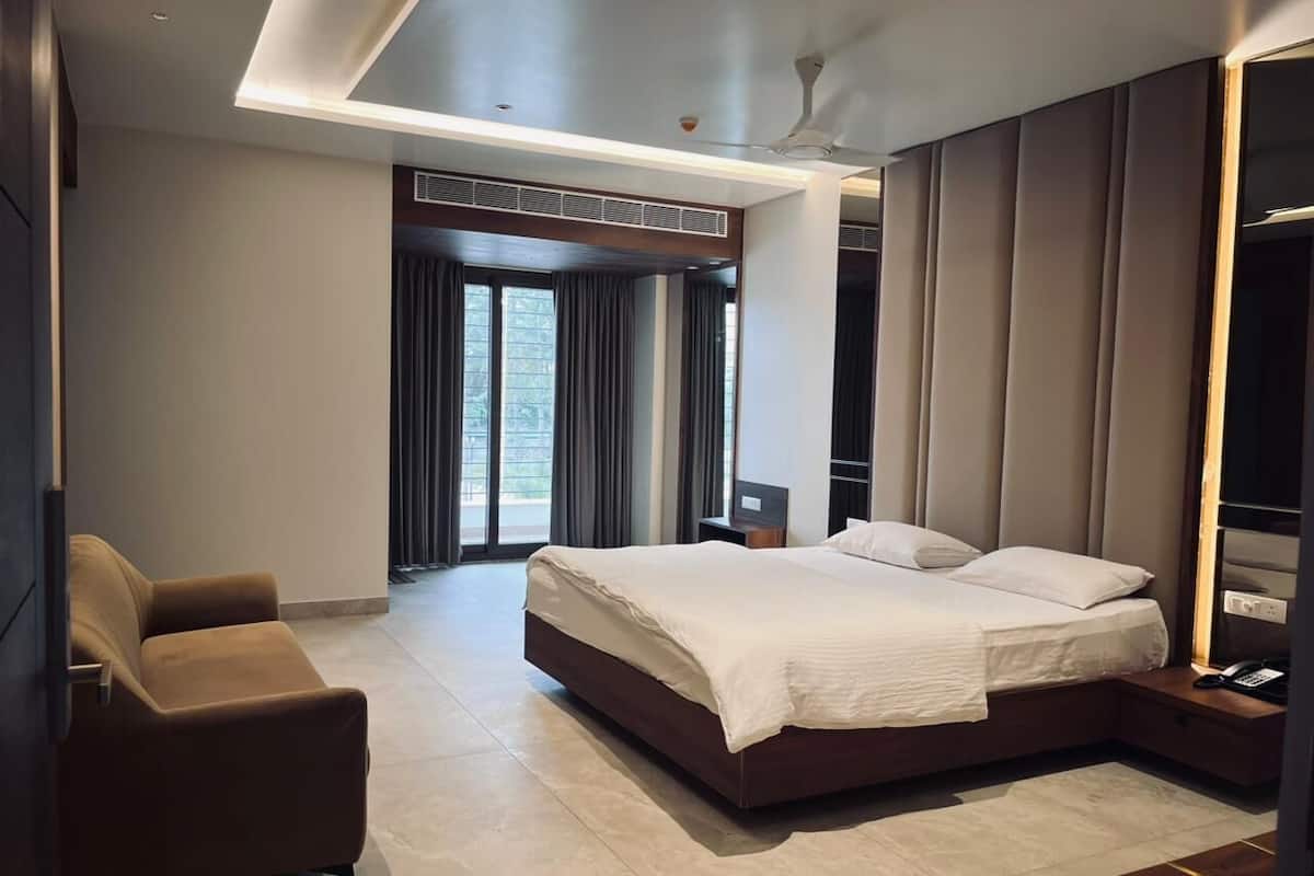 Escritorio y espacio para trabajar con laptop