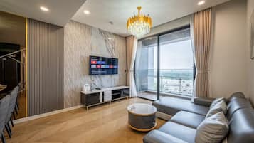 Family Suite, 3 Bedrooms, Club Lounge Access, City View | View from room