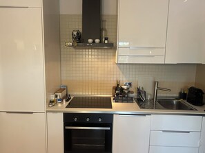 Four, plaque de cuisson