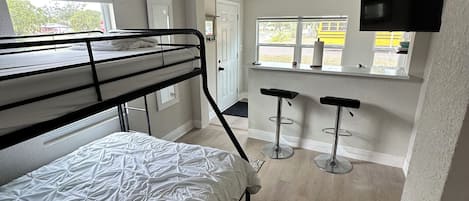 Wi-fi (inkludert) og sengetøy