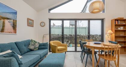 Tylosand, Allan Place (No 8)