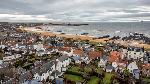 Beach - Tylosand, Allan Place (No 8) (Elie)