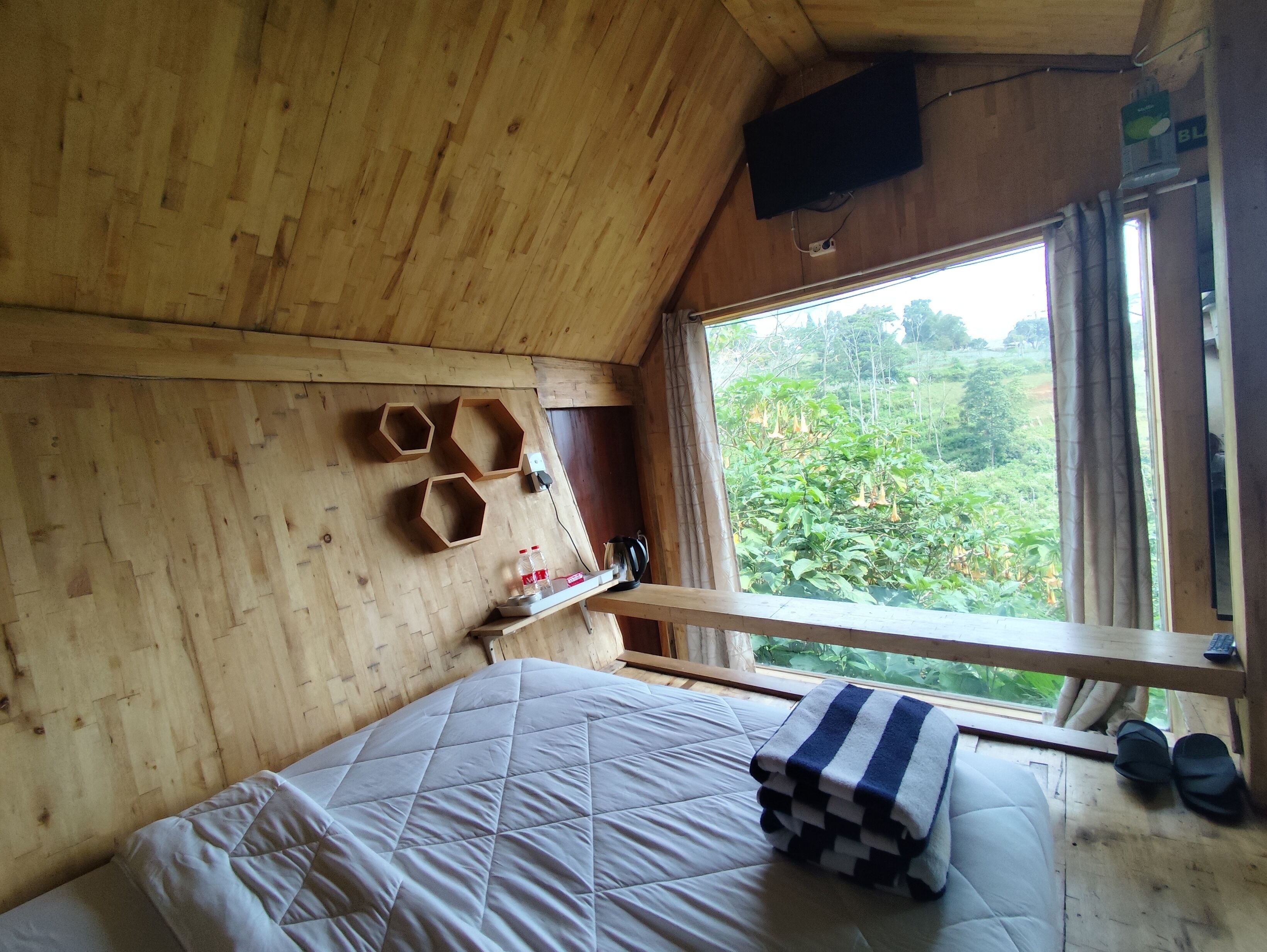 Sistema de insonorización y ropa de cama 