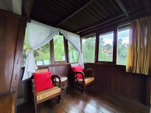 Studio Suite | Soundproofing, bed sheets - Forest Resort Lembang (Lembang)