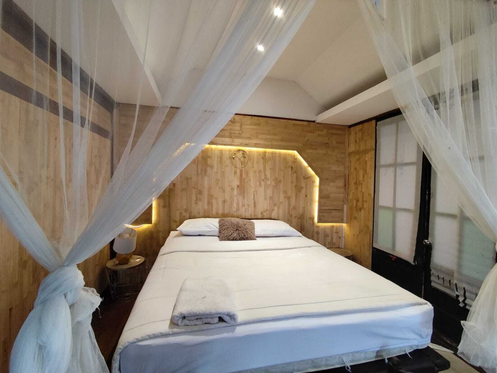 Senior Studio Suite | Bed sheets