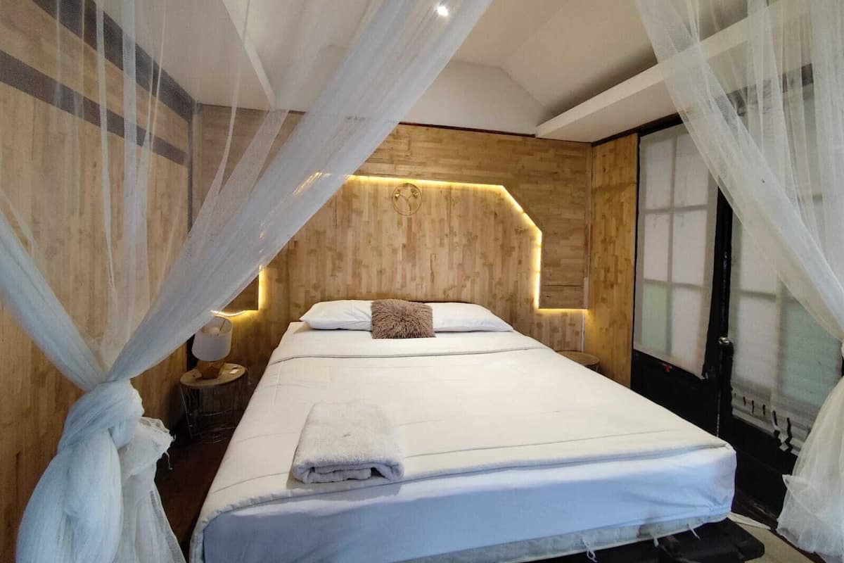 Senior Studio Suite | Bed sheets