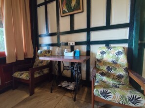 Familien-Doppelzimmer | Wohnbereich