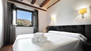 Classic-Apartment, 2 Schlafzimmer, eigenes Bad, Stadtblick