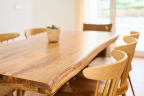 Dining - Villa in lámetlla de Mar (Sant Jordi d'Alfama)