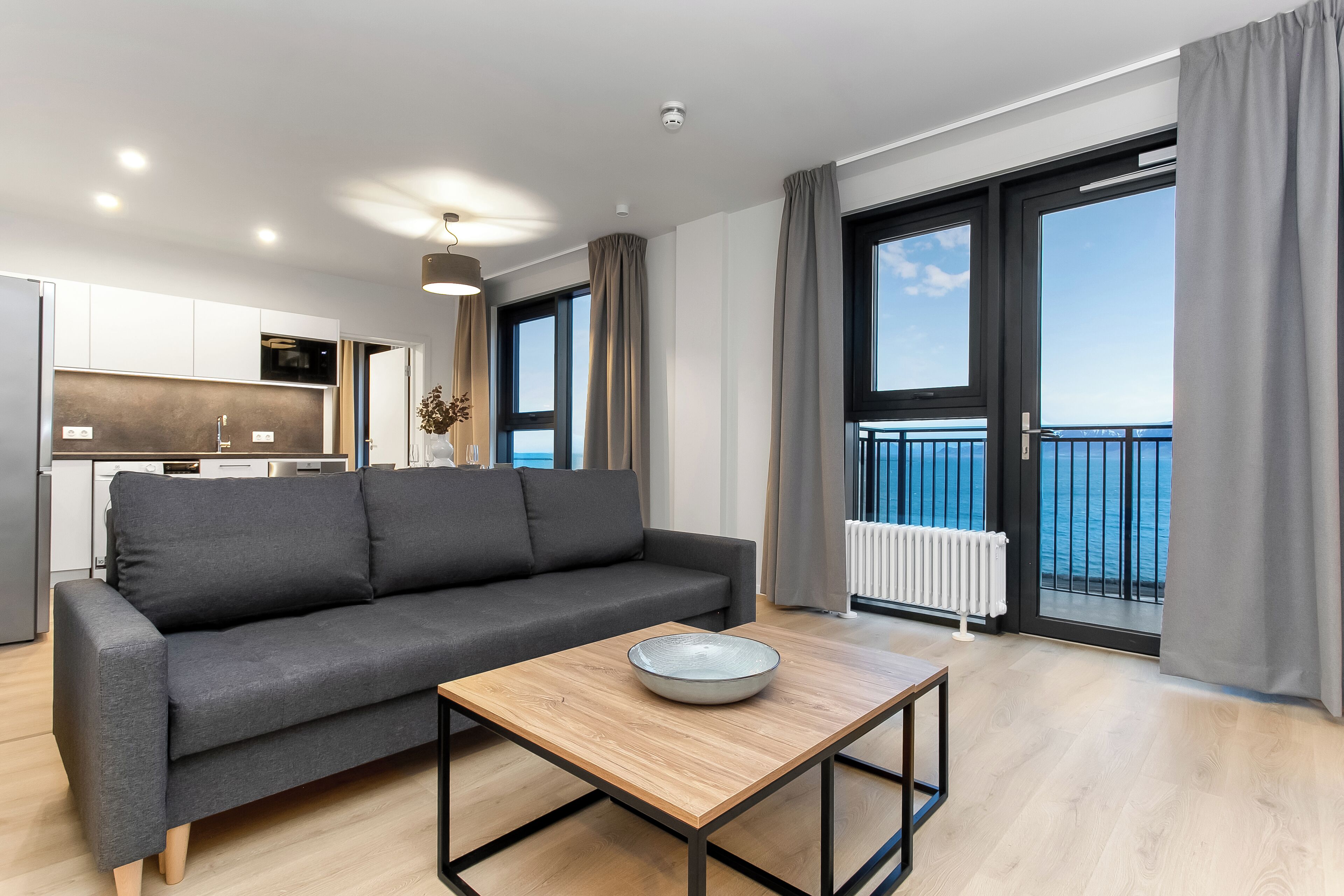 笔记本电脑工作区、熨斗/熨衣板、免费 WiFi、床单