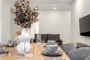 Living area - EIR Apartments by Heimaleiga (Reykjavík)