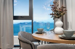 Attico panoramico, 2 camere da letto, vista oceano | Cucina privata | Frigorifero con congelatore, forno, lavastoviglie