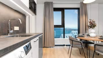 Panoramic Penthouse, 2 Bedrooms, Ocean View