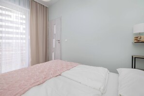 Skrivbord, strykjärn/strykbräda och wi-fi