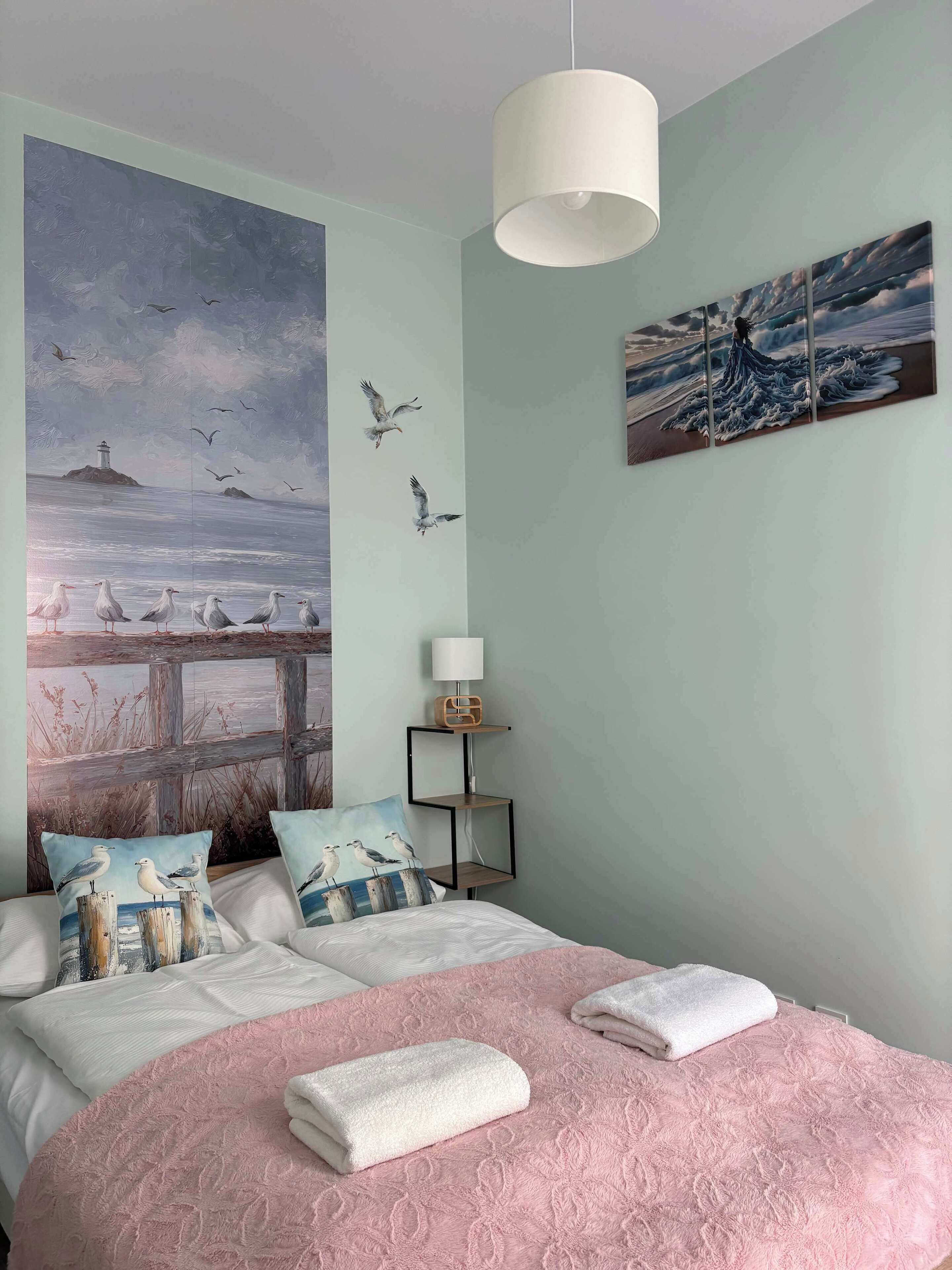 1 bedroom, desk, iron/ironing board, WiFi
