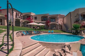 Apartamento, 2 habitaciones, balcón | Piscina | Una piscina al aire libre