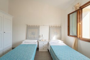 Apartamento, 2 habitaciones, balcón | 3 dormitorios