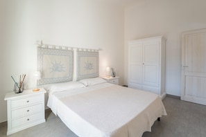 Leilighet, 2 soverom, balkong | 3 soverom
