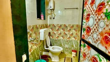 Family Suite | Bathroom