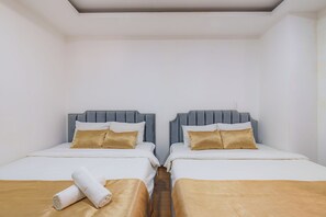 Egyptian cotton sheets, premium bedding, down duvets - Elite Luxstay Masteri Q2 Residence (An Khanh)