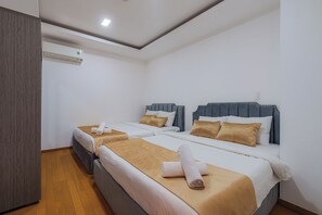 Egyptian cotton sheets, premium bedding, down duvets - Elite Luxstay Masteri Q2 Residence (An Khanh)