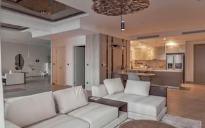 Phòng dành cho gia đình, 3 phòng ngủ, quyền sử dụng Club Lounge, quang cảnh thành phố | Bếp riêng | Tủ lạnh, lò vi sóng, lò nướng, bếp nấu