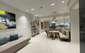 Egyptian cotton sheets, premium bedding, down comforters - Elite Luxstay Masteri Q2 Residence (An Khanh)