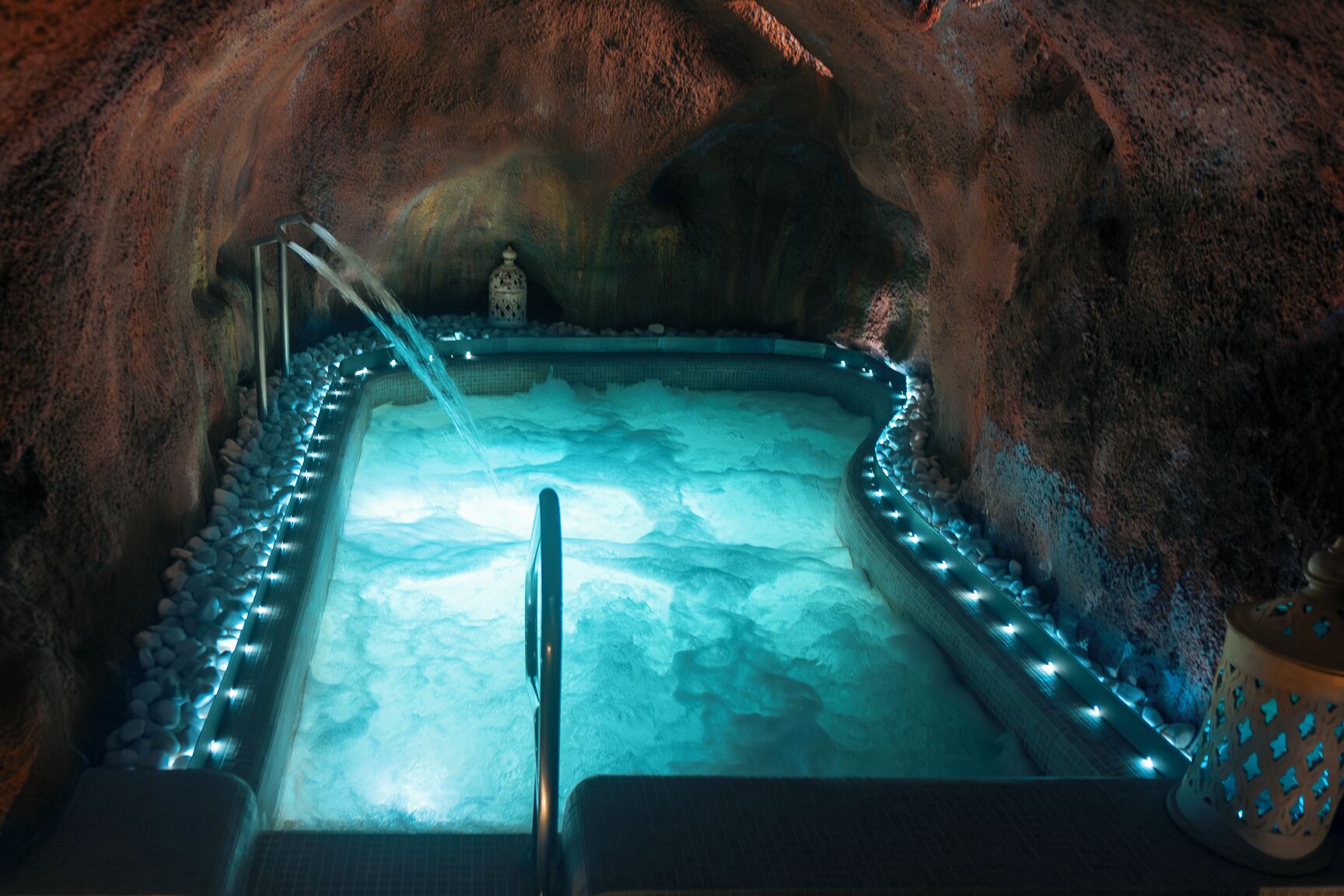Whirlpool, Dampfbad, Türkisches Bad/Hamam, Warmsteinmassagen