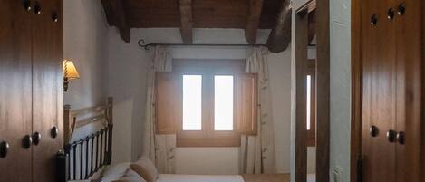 Einzelzimmer, Talblick | Bügeleisen/Bügelbrett, kostenloses WLAN