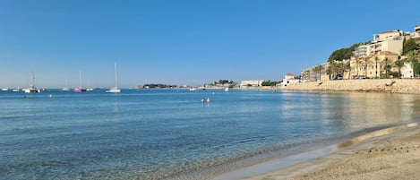 Ubicación cercana a la playa