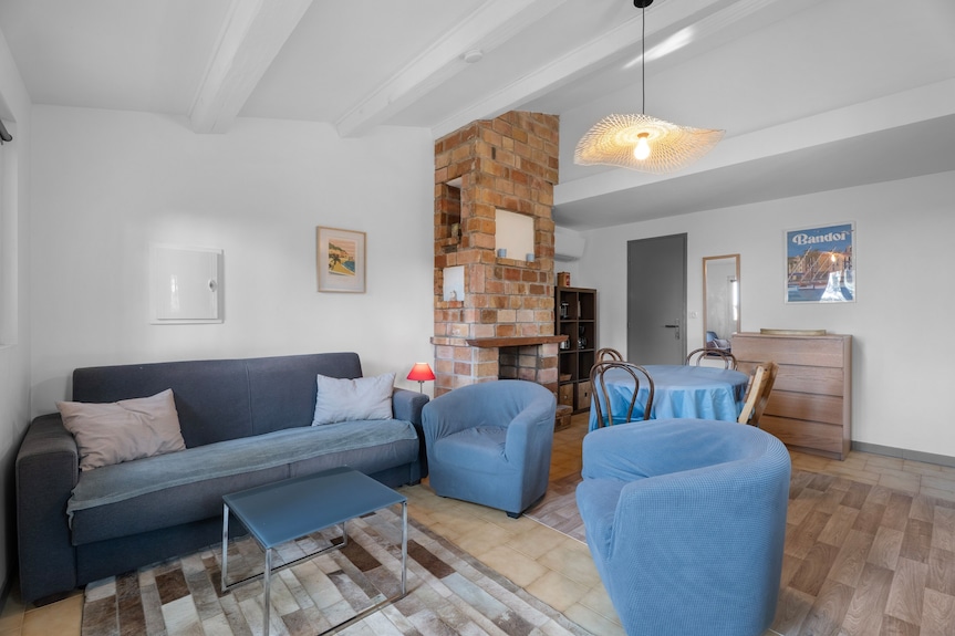 Maison De Vacances « Gîte De Charme Sous Les Pins » Avec Vue Mer, Wi-fi Et Climatisation - Sanary-sur-Mer