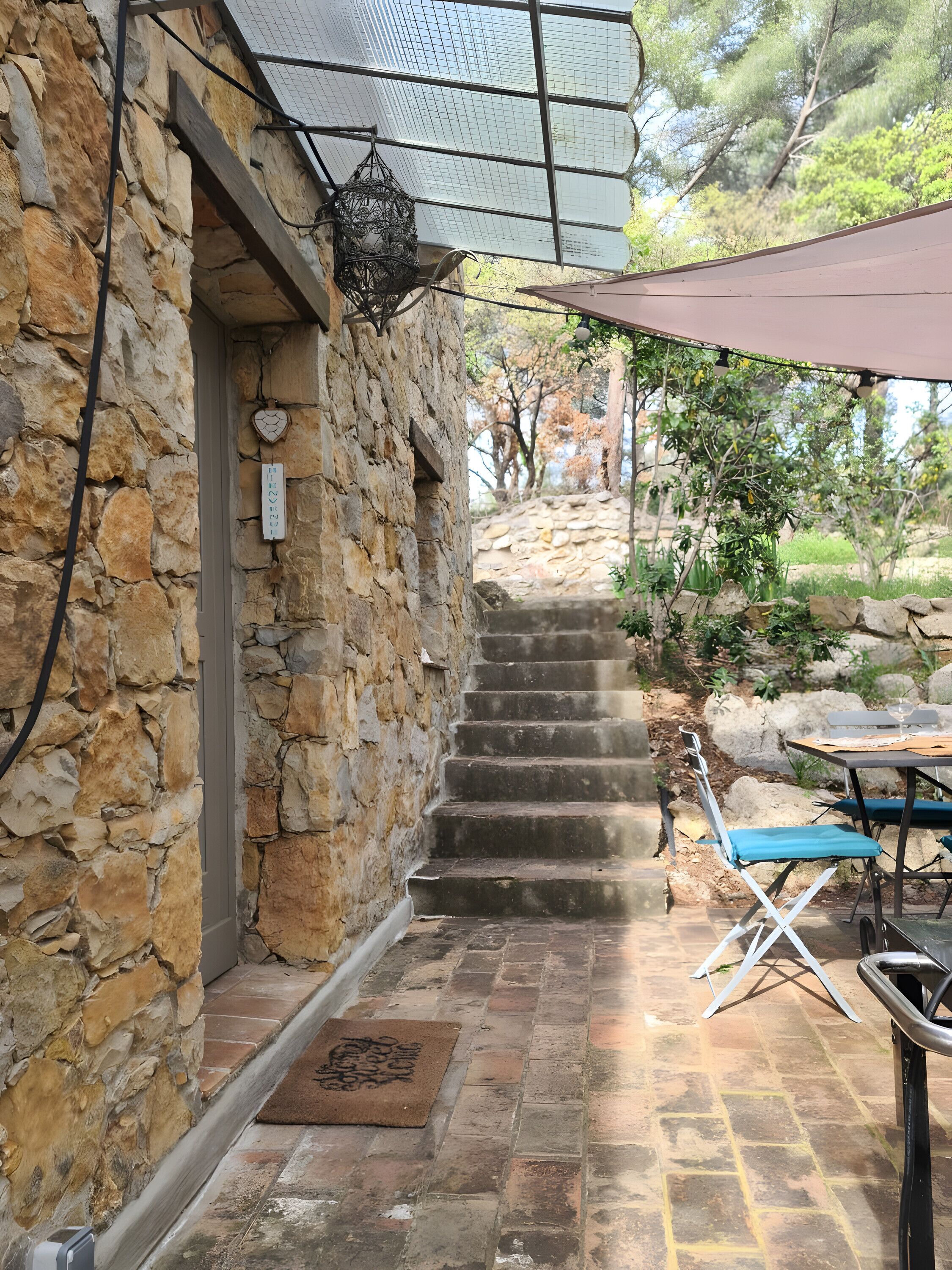 屋外ダイニングエリア