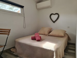 Bügeleisen/Bügelbrett, WLAN, Bettwäsche