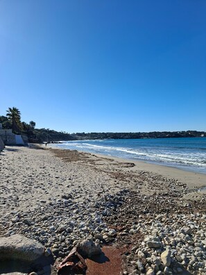 Beach nearby - Stone Cottage 900m from the Beach (Sanary-sur-Mer)