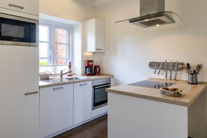 Microwave, stovetop, dishwasher