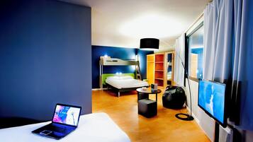 Family Room, 2 Double Beds | Iron/ironing board, free WiFi